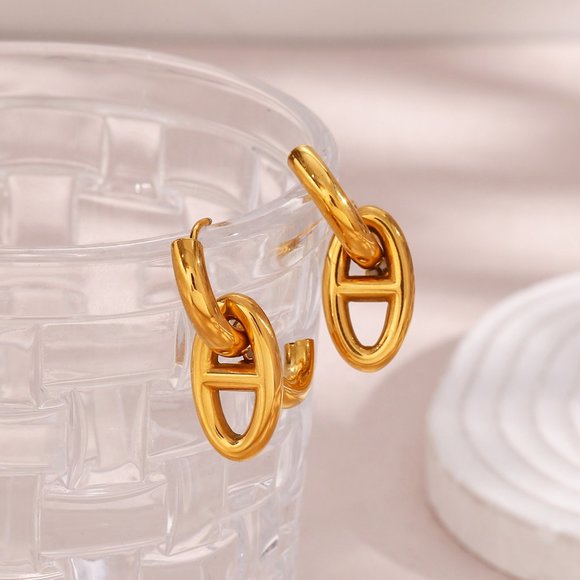 Link Chain Pig Nose Mariner Anchor Earrings 18K Gold Plated Stainless Steel - Picture 7 of 8